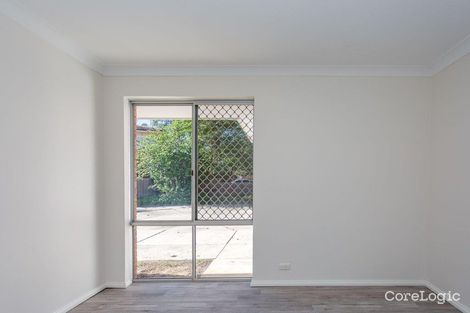 Property photo of 5 Castle Place Armadale WA 6112