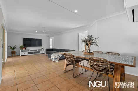 Property photo of 17 Dianthus Place Flinders View QLD 4305