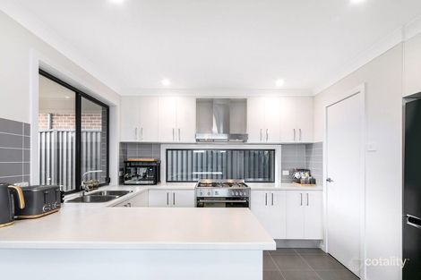 Property photo of 33 Mulumulung Street Austral NSW 2179