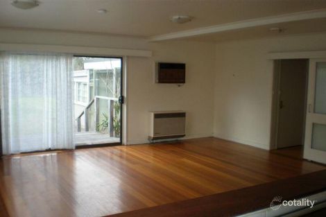 Property photo of 30 Beach Grove Seaford VIC 3198