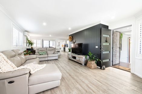Property photo of 50 Bundilla Parade Berkeley Vale NSW 2261