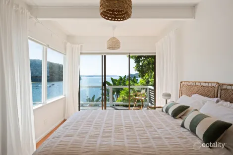 Property photo of 22 Ross Smith Parade Great Mackerel Beach NSW 2108