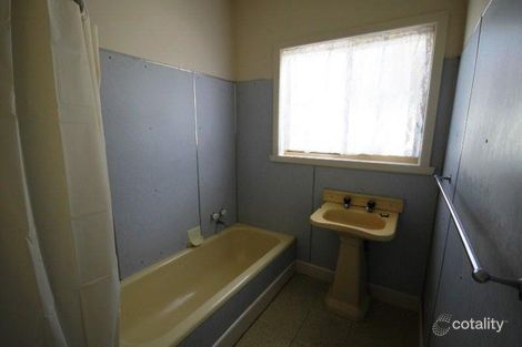 Property photo of 12 Kanana Crescent Wangaratta VIC 3677