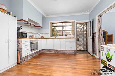 Property photo of 255 Sixth Street Wonthella WA 6530