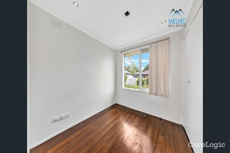 Property photo of 16 Primrose Hill Close Endeavour Hills VIC 3802