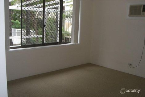 Property photo of 2/23 Federation Avenue Broadbeach QLD 4218
