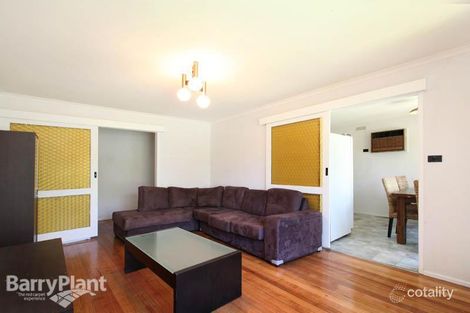 3 Sutherland Ave, Melton South, VIC 3338