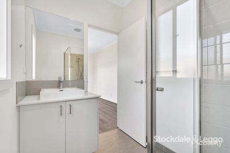 Property photo of 63 Hollywood Drive Roxburgh Park VIC 3064