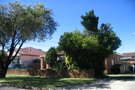 5 Roseanne Ave, Roselands, NSW 2196