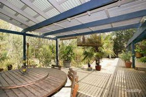 Property photo of 27 Marlow Place Eltham VIC 3095