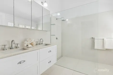 Property photo of 81 Kew Road Graceville QLD 4075