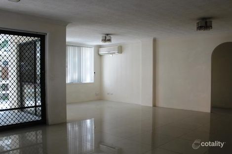 Property photo of 2/23 Federation Avenue Broadbeach QLD 4218