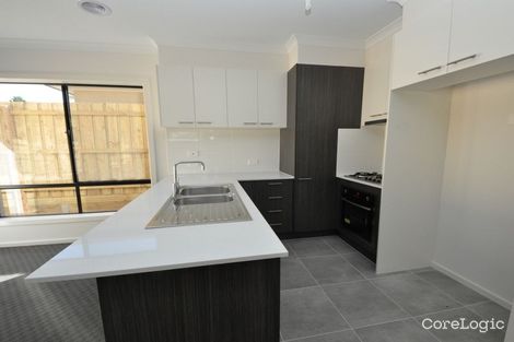 Property photo of 10 White Flats Terrace Croydon VIC 3136