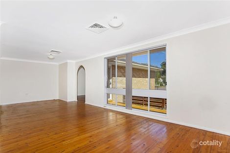Property photo of 17 Cranbrook Crescent Killarney Vale NSW 2261
