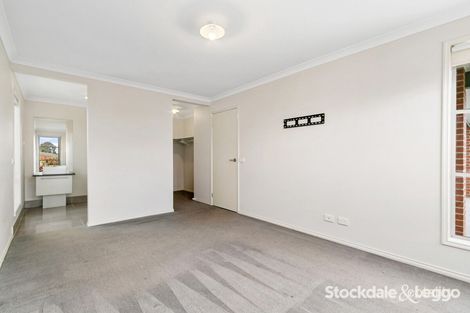 Property photo of 18 Mountain Grey Circuit Morwell VIC 3840