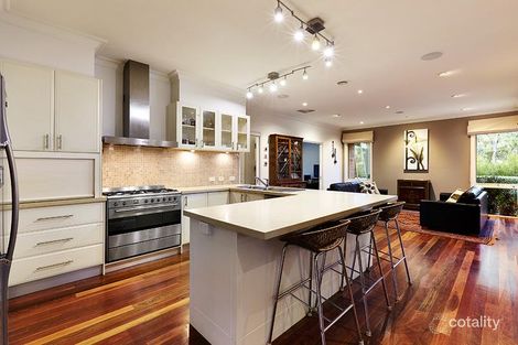 Property photo of 28 Heritage Court Macleod VIC 3085