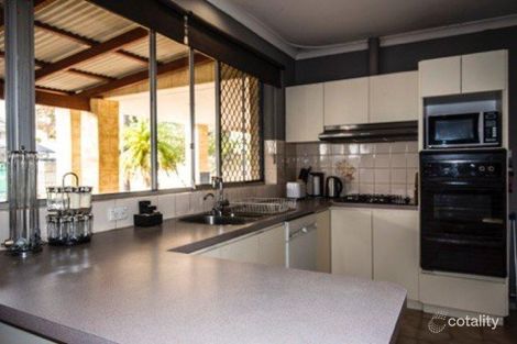 Property photo of 39 Edgewater Road Salter Point WA 6152