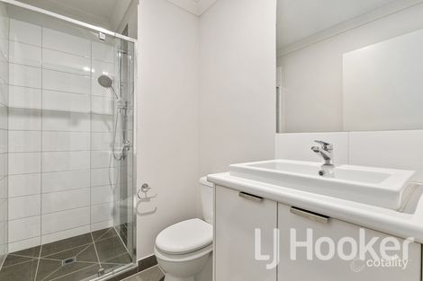 Property photo of 28 Hutchison Road Mambourin VIC 3024