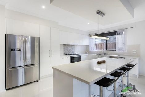 Property photo of 36 Freshfields Drive Cranbourne North VIC 3977