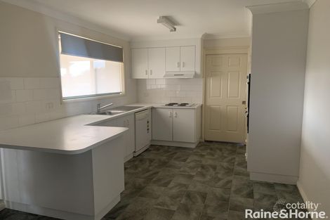 Property photo of 66 Morilla Street Hillvue NSW 2340