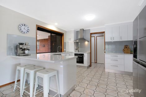 Property photo of 44 Sans Souci Drive Wodonga VIC 3690