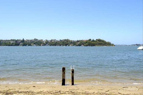 Property photo of 14 Kangaroo Point Road Kangaroo Point NSW 2224