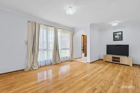 Property photo of 13 Holroyd Drive Epping VIC 3076