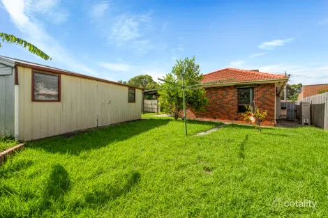 Property photo of 13 Holroyd Drive Epping VIC 3076