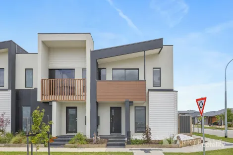 28 Verbena Bvd, Clyde, VIC 3978