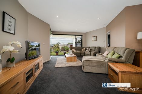 Property photo of 8 The Mews Inverloch VIC 3996