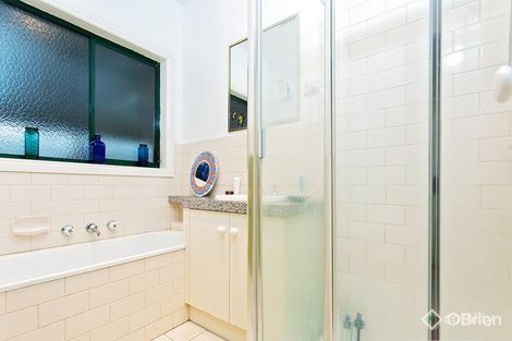 Property photo of 2/16 Gabrielle Close Werribee VIC 3030