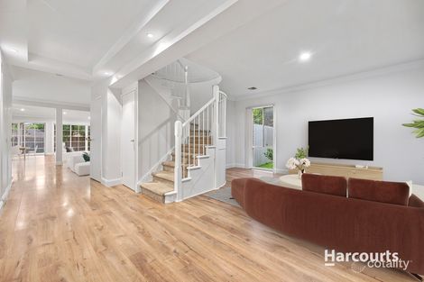 Property photo of 17 Cullen Close Berwick VIC 3806