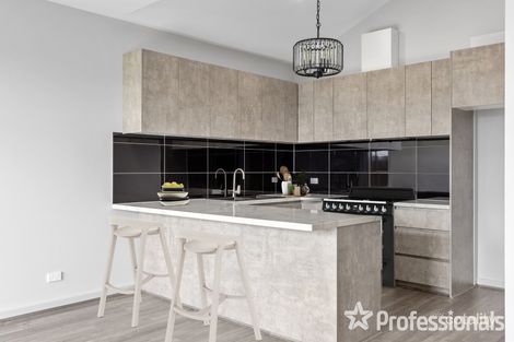 Property photo of 8 Mercer Street Mickleham VIC 3064