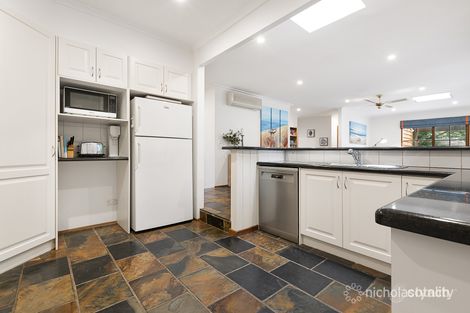 Property photo of 10 Burong Court Mount Eliza VIC 3930