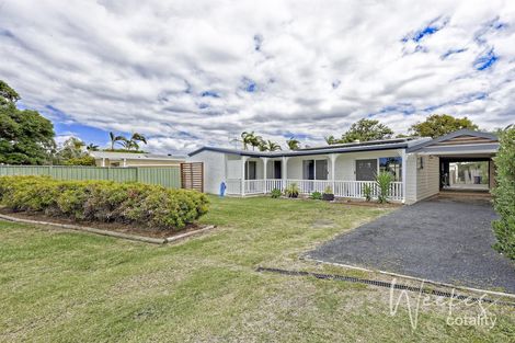 33 Burnett Heads Rd, Burnett Heads, QLD 4670