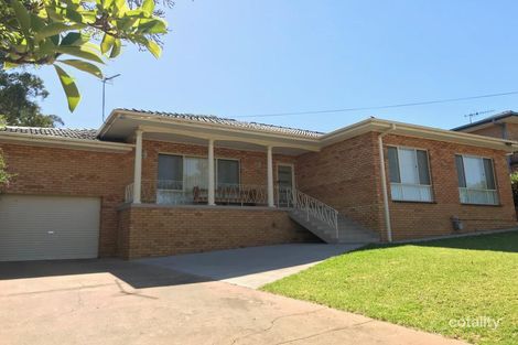 Property photo of 12 Lawford Crescent Griffith NSW 2680