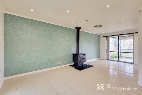 Property photo of 31 Peugeot Pursuit Mill Park VIC 3082