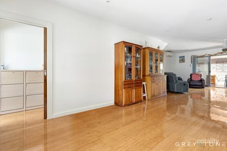 Property photo of 8 Greville Street Caroline Springs VIC 3023