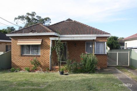 13 Lithgow Ave, Yagoona, NSW 2199