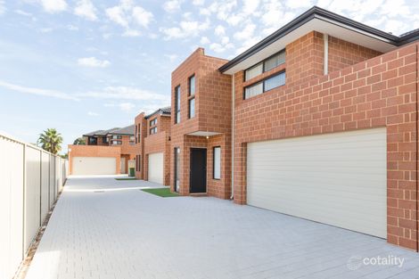 22 Pearl Rd, Cloverdale, WA 6105