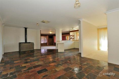 Property photo of 4 Pandora Way Waikiki WA 6169