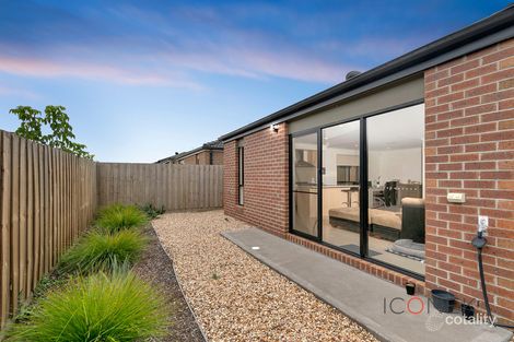 Property photo of 12 Koobush Boulevard Wollert VIC 3750