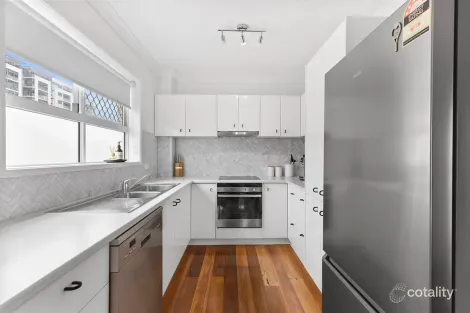 Property photo of 4/42 Whytecliffe Street Albion QLD 4010