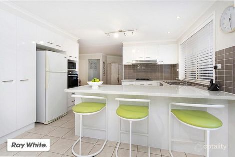 Property photo of 32 Coolawin Crescent Shellharbour NSW 2529