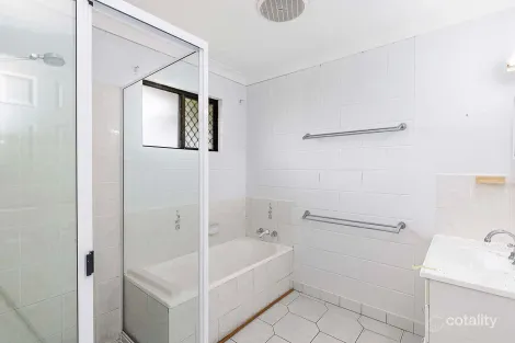 Property photo of 29 Doncaster Way Mount Louisa QLD 4814