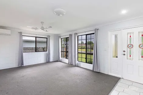 Property photo of 29 Doncaster Way Mount Louisa QLD 4814