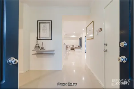 Property photo of 23 Meringa Crescent Quinns Rocks WA 6030