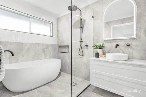 Property photo of 24 Barramundi Street Manly West QLD 4179