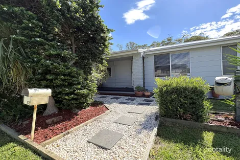 17 Bay St, Mallabula, NSW 2319