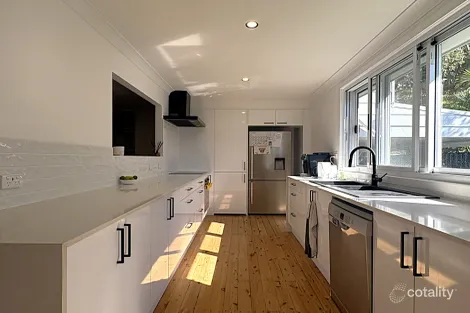 Property photo of 17 Bay Street Mallabula NSW 2319